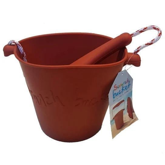 Silikonowe wiaderko do wody i piasku granatowe