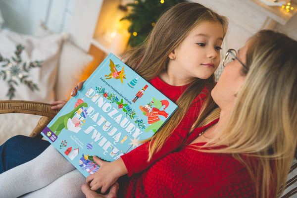 Dinozaury Ratują Święta / Katarzyna Pruszkowska-Sokalla