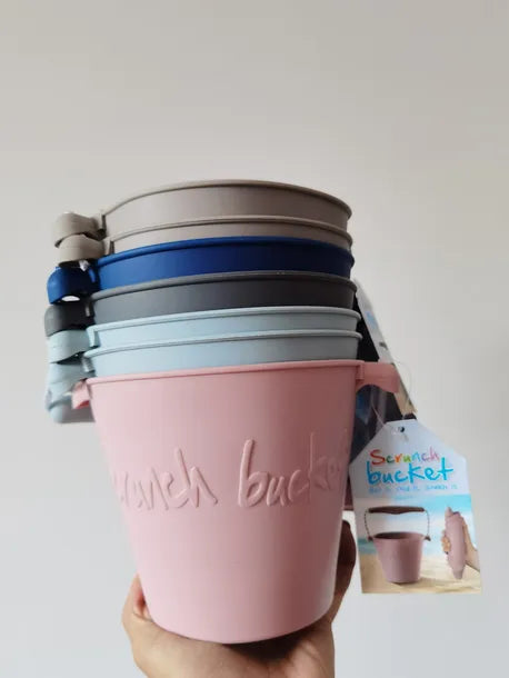 Silikonowe wiaderko do wody i piasku granatowe