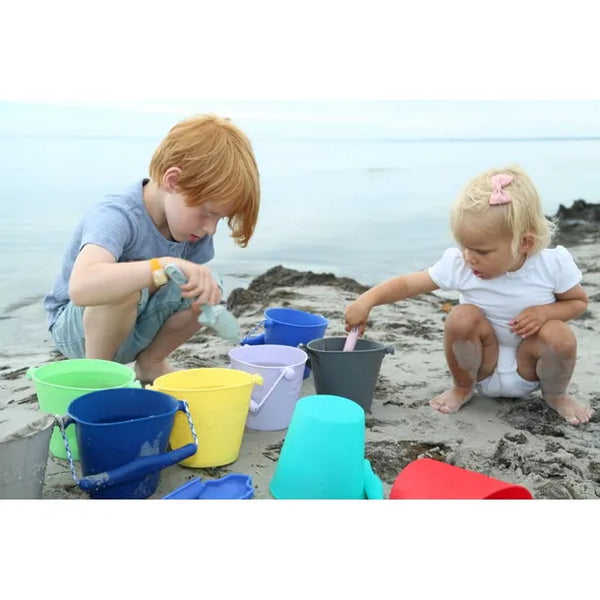 Silikonowe wiaderko do wody i piasku granatowe