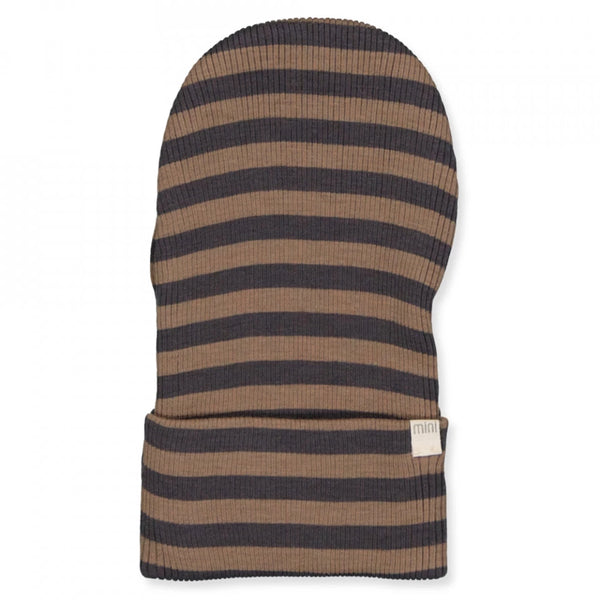 Czapka z wełny merino Arvid almost black Minimalisma