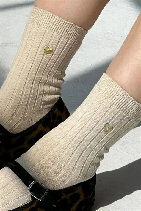 Skarpety Embroidered Her Socks porcelain + gold heart Le Bon Shoppe