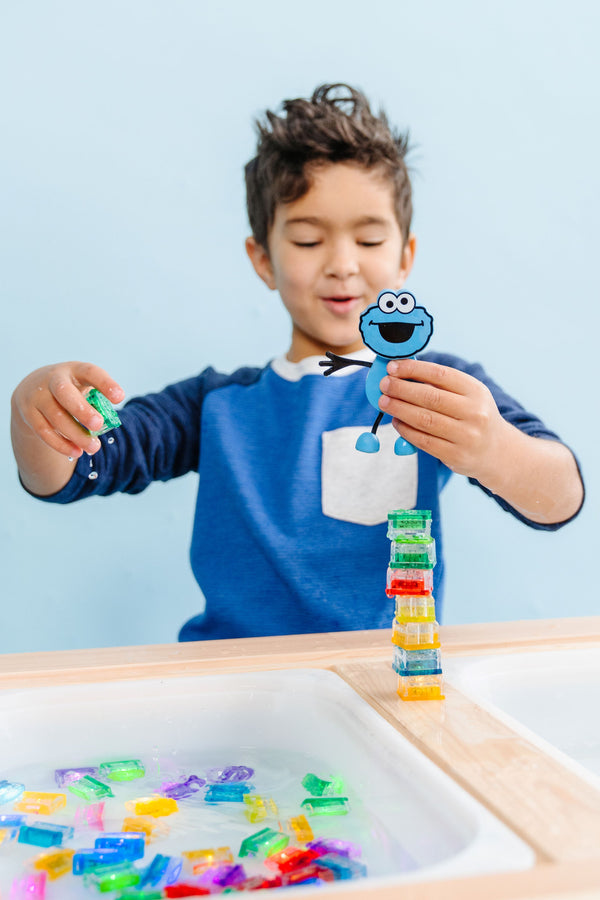 Postać do Kąpieli Ciasteczkowy Potwór - Zestaw z Dwiema Kostkami Sensorycznymi