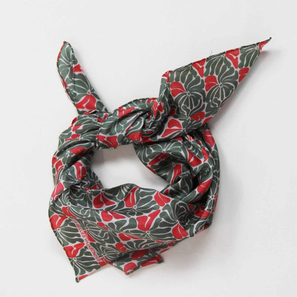 Apaszka Plumeria kaki silk Les Belles Vagabondes