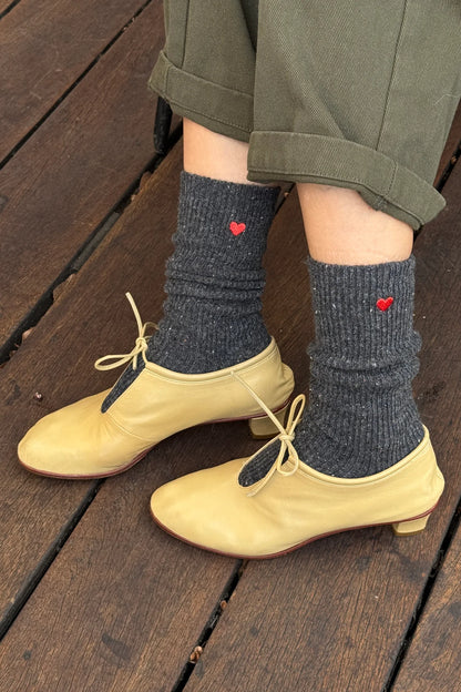 Skarpety Embroidered Snow Socks Charcoal + Heart