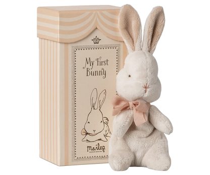Króliczek "My first bunny" pudrowy
