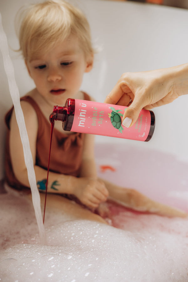 Naturalny Bąbelkowy Płyn do Kąpieli - Truskawka