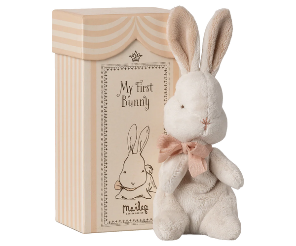 Króliczek "My first bunny" pudrowy